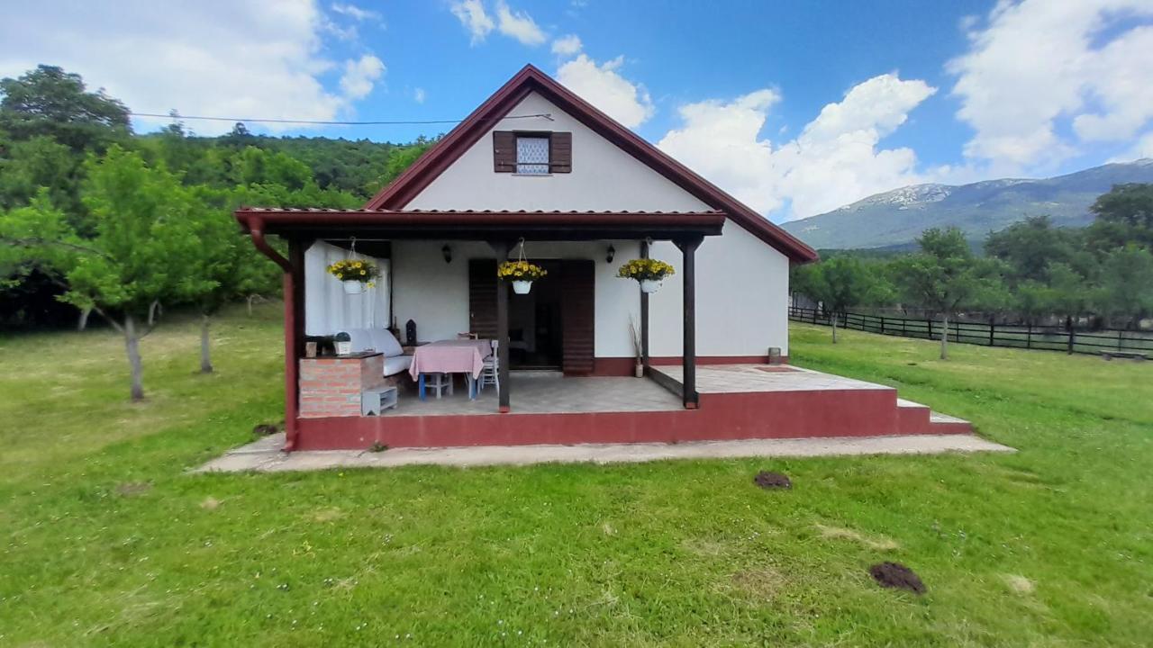 La Prairie Villa Korenica Exterior photo